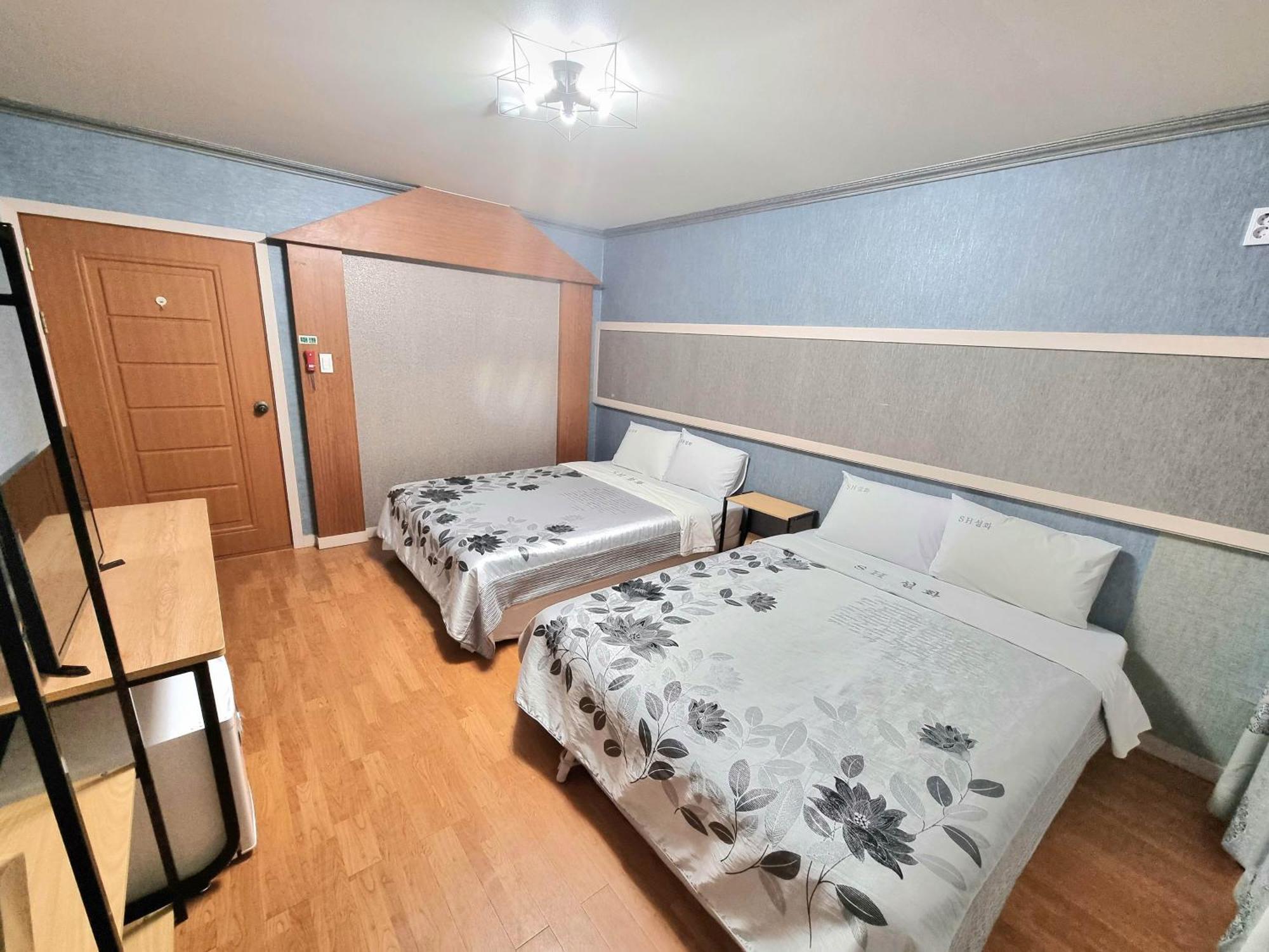 Namae-ri Seolhwa Motel מראה חיצוני תמונה